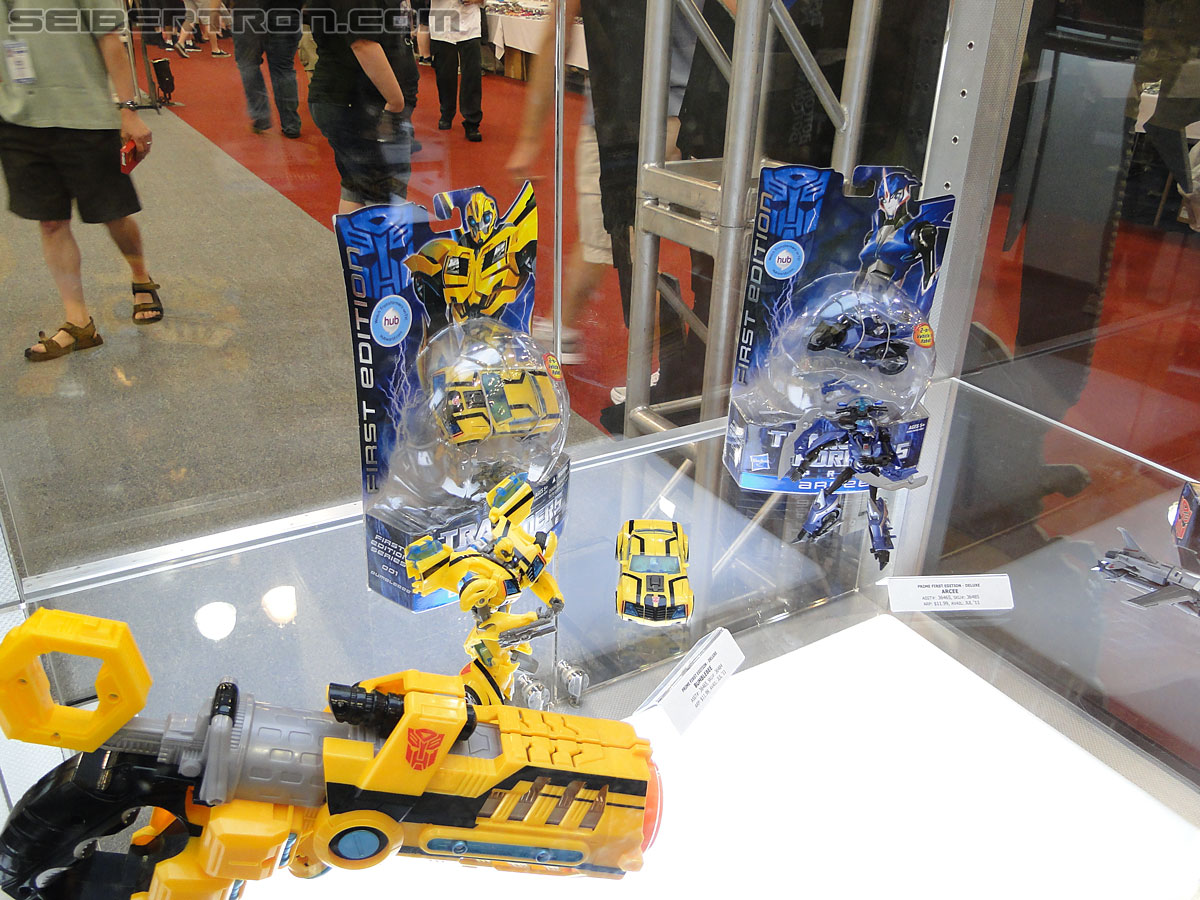 Botcon 2011 - Transformers Prime Toys