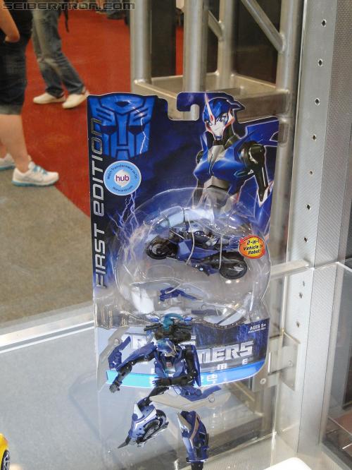 Botcon 2011: Transformers Prime Toys - Transformers Event: DSC09952
