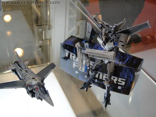Botcon 2011: Transformers Prime Toys - Transformers Event: DSC09953