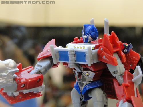 Botcon 2011: Transformers Prime Toys - Transformers Event: DSC10009