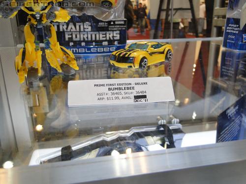 Botcon 2011: Transformers Prime Toys - Transformers Event: DSC10022