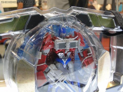 Botcon 2011: Transformers Prime Toys - Transformers Event: DSC10027