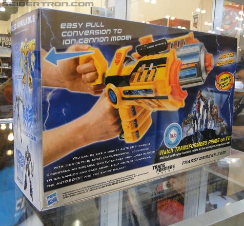Botcon 2011: Transformers Prime Toys - Transformers Event: DSC10035