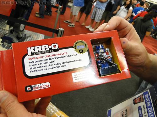 Transformers News: BotCon 2011 Coverage - BotCon Exclusive Kre-O Optimus Prime Image