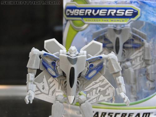 Botcon 2011: Cyberverse Display Area - Transformers Event: DSC09790