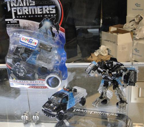 Botcon 2011: Transformers Retail Exclusives Display Area - Transformers Event: DSC09822