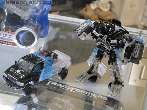 Botcon 2011: Transformers Retail Exclusives Display Area - Transformers Event: DSC09823