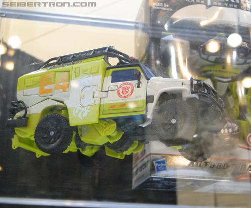 Botcon 2011: Transformers Retail Exclusives Display Area - Transformers Event: DSC09833