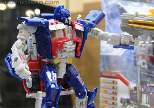 Botcon 2011: Transformers Retail Exclusives Display Area - Transformers Event: DSC09837