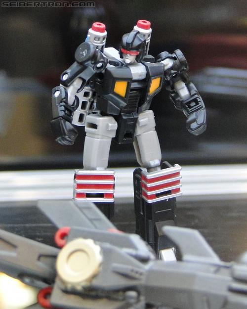 Botcon 2011: Transformers Retail Exclusives Display Area - Transformers Event: DSC09856a