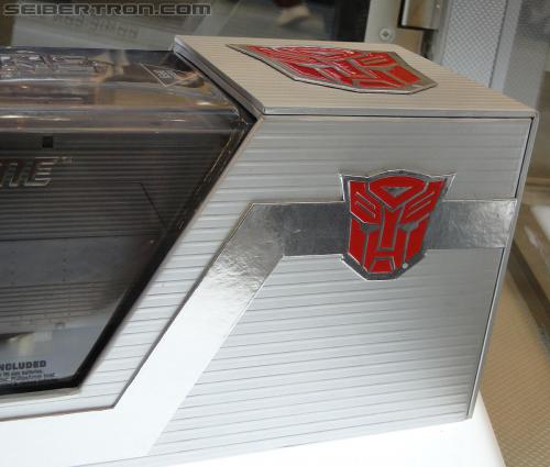 Botcon 2011: Transformers Retail Exclusives Display Area - Transformers Event: DSC10002
