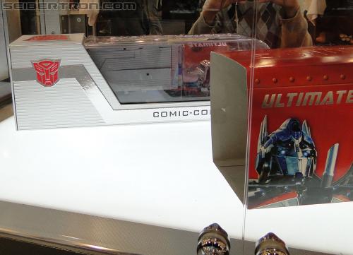Botcon 2011: Transformers Retail Exclusives Display Area - Transformers Event: DSC10012