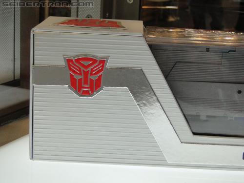 Botcon 2011: Transformers Retail Exclusives Display Area - Transformers Event: DSC10013