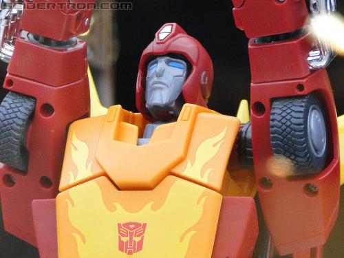 Botcon 2011: Transformers Retail Exclusives Display Area - Transformers Event: DSC10051