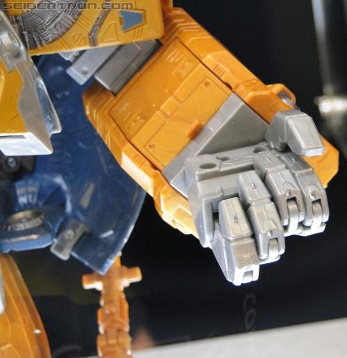 Botcon 2011: Transformers Retail Exclusives Display Area - Transformers Event: DSC10056