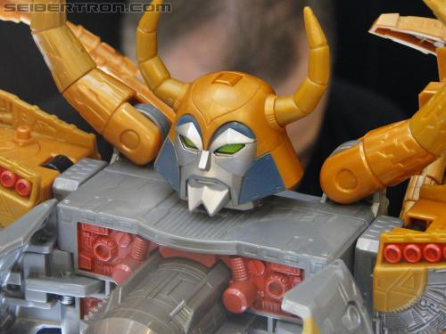 Botcon 2011: Transformers Retail Exclusives Display Area - Transformers Event: DSC10063