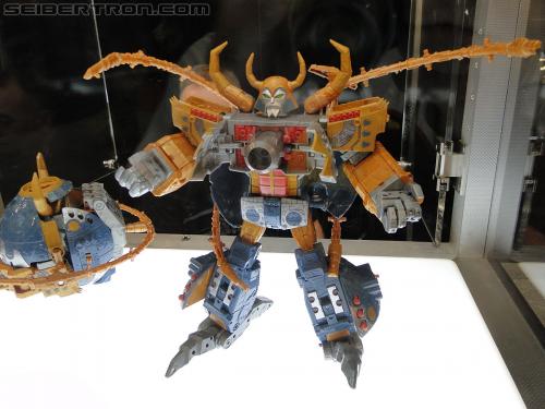 Botcon 2011: Transformers Retail Exclusives Display Area - Transformers Event: DSC10065