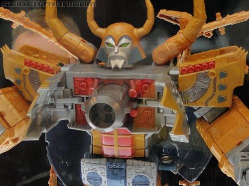 Botcon 2011: Transformers Retail Exclusives Display Area - Transformers Event: DSC10066