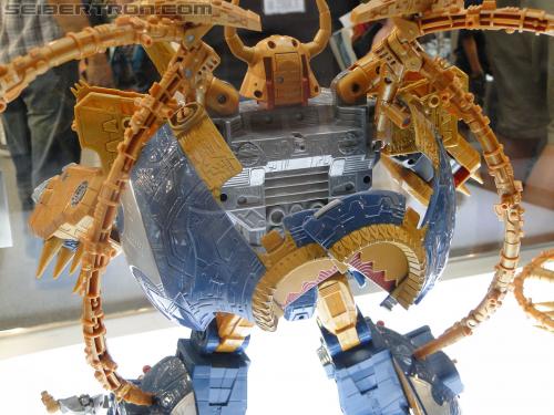 Botcon 2011: Transformers Retail Exclusives Display Area - Transformers Event: DSC10076