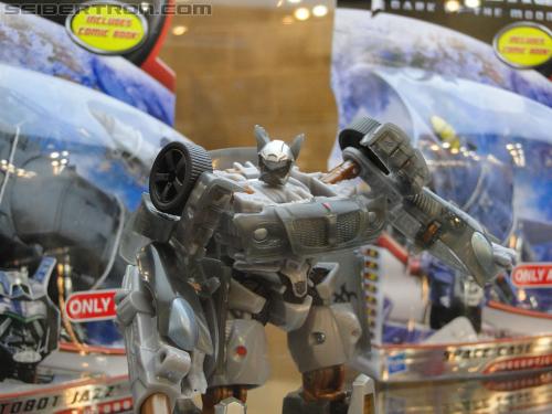 Botcon 2011: Transformers Retail Exclusives Display Area - Transformers Event: DSC10098