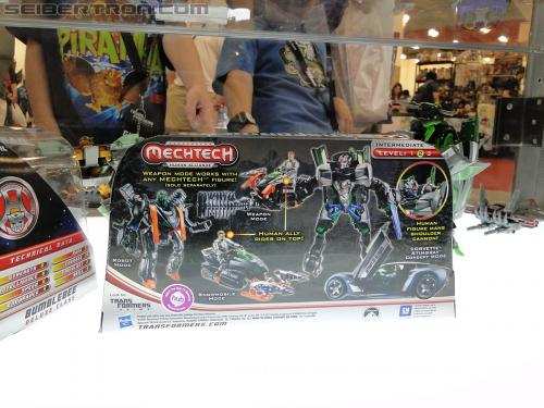 Botcon 2011: Transformers Retail Exclusives Display Area - Transformers Event: DSC10146