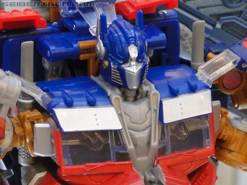 Botcon 2011: Dark of the Moon MechTech Display Area - Transformers Event: Mechtech-028