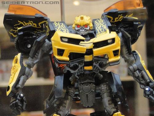 Botcon 2011: Dark of the Moon MechTech Display Area - Transformers Event: Mechtech-043