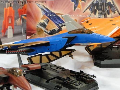 Botcon 2011: 3rd Party Products - Transformers Event: 3rd-party-004