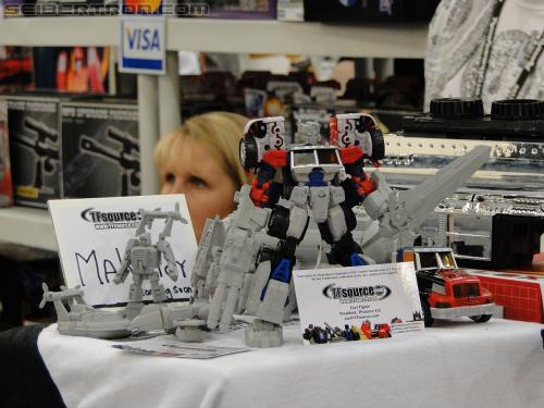 Botcon 2011: 3rd Party Products - Transformers Event: 3rd-party-035