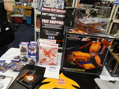 Botcon 2011: 3rd Party Products - Transformers Event: 3rd-party-069