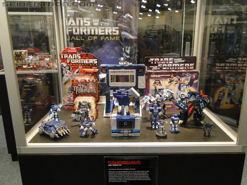 Botcon 2011: Hall of Fame Display Area - Transformers Event: DSC00556