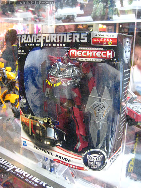 SDCC 2011: Transformers 3 Dark of the Moon (DOTM) Toys - Transformers Event: SDCC-DOTM-9894