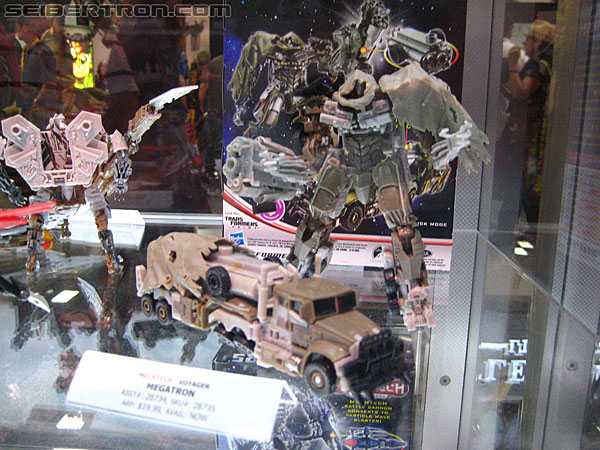 SDCC 2011: Transformers 3 Dark of the Moon (DOTM) Toys - Transformers Event: SDCC-DOTM-9933