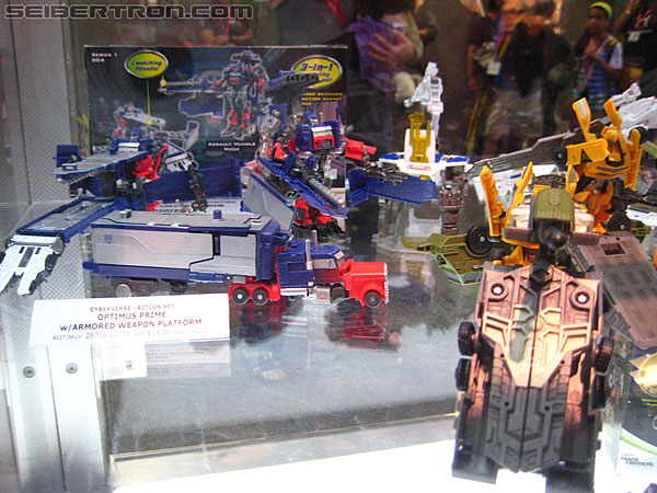 SDCC 2011: Transformers 3 Dark of the Moon (DOTM) Toys - Transformers Event: SDCC-DOTM-9969