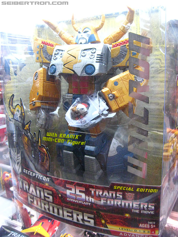 SDCC 2011: Retail and SDCC Exclusives - Transformers Event: Transformers-Exclusives-9953