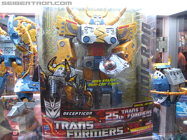 SDCC 2011: Retail and SDCC Exclusives - Transformers Event: Transformers-Exclusives-9954