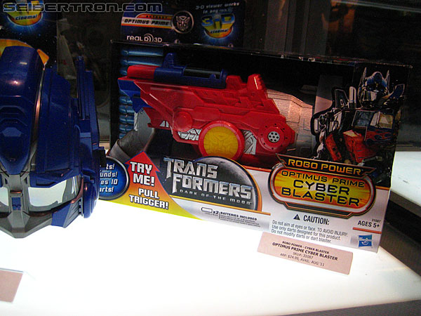 SDCC 2011: Officially Licensed 3rd Party Products - Transformers Event: TF-Officially-Licensed-9961