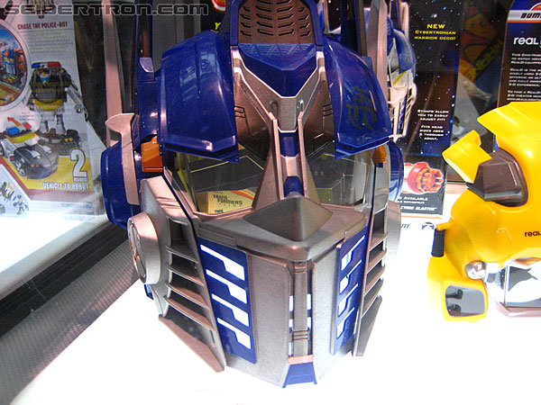 SDCC 2011: Officially Licensed 3rd Party Products - Transformers Event: TF-Officially-Licensed-9963