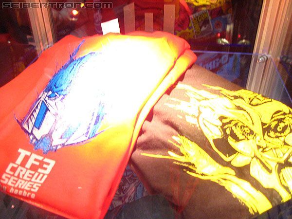 SDCC 2011: Officially Licensed 3rd Party Products - Transformers Event: TF-Officially-Licensed-9978