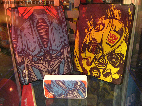 SDCC 2011: Officially Licensed 3rd Party Products - Transformers Event: TF-Officially-Licensed-9979