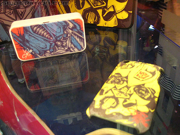 SDCC 2011: Officially Licensed 3rd Party Products - Transformers Event: TF-Officially-Licensed-9980