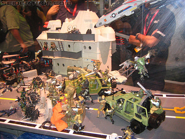 SDCC 2011: Miscellaneous SDCC Pics - Transformers Event: SDCC-Miscellaneous-0023