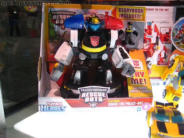 SDCC 2011: Rescue Bots - Transformers Event: Playskool-Rescue-Bots-9951