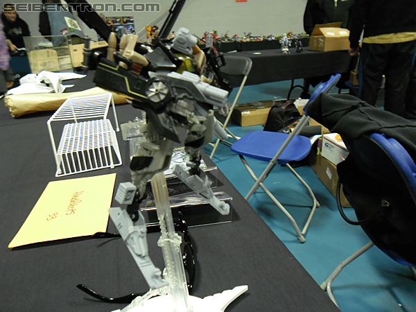 Victoria's Ultimate Hobby and Toy Fair 2011 - Headrobots