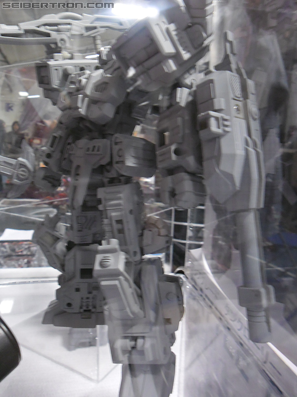 Victoria's Ultimate Hobby and Toy Fair 2011: Make-Toys - Transformers Event: TheShow-093