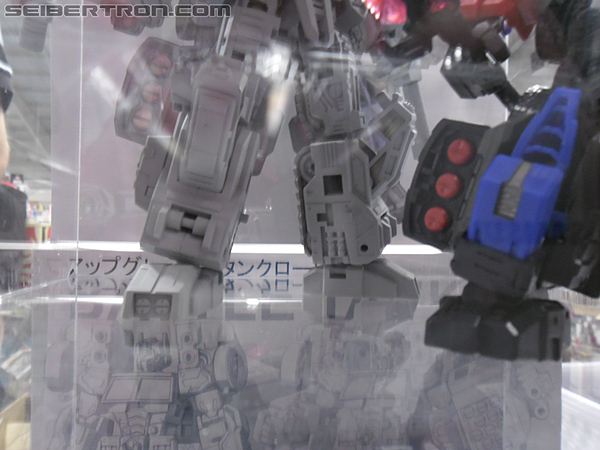 Victoria's Ultimate Hobby and Toy Fair 2011: Make-Toys - Transformers Event: TheShow-095