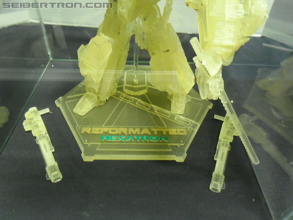 Victoria's Ultimate Hobby and Toy Fair 2011: Mastermind Creations - Transformers Event: TheShow-028