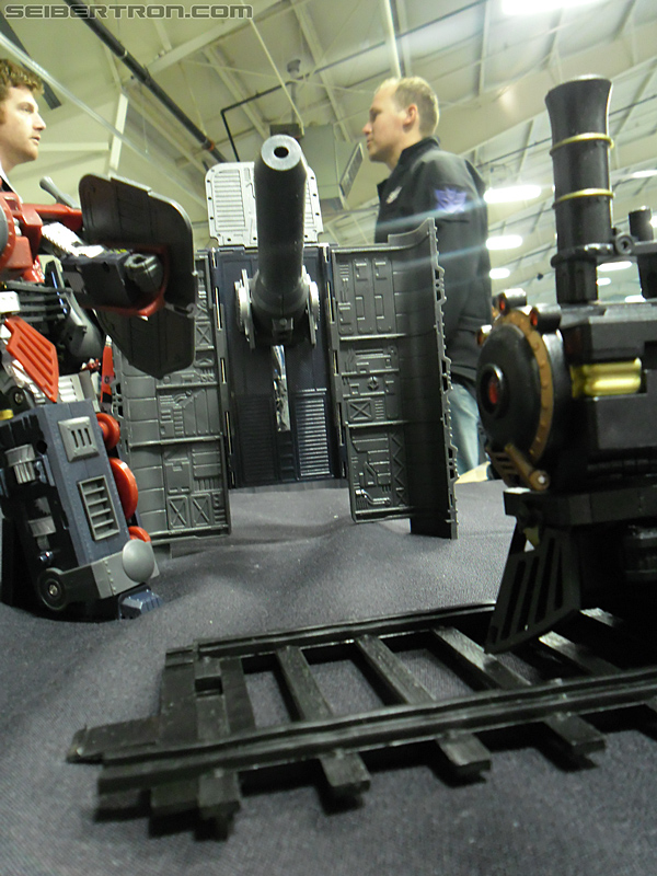 Victoria's Ultimate Hobby and Toy Fair 2011: Mastermind Creations - Transformers Event: TheShow-251