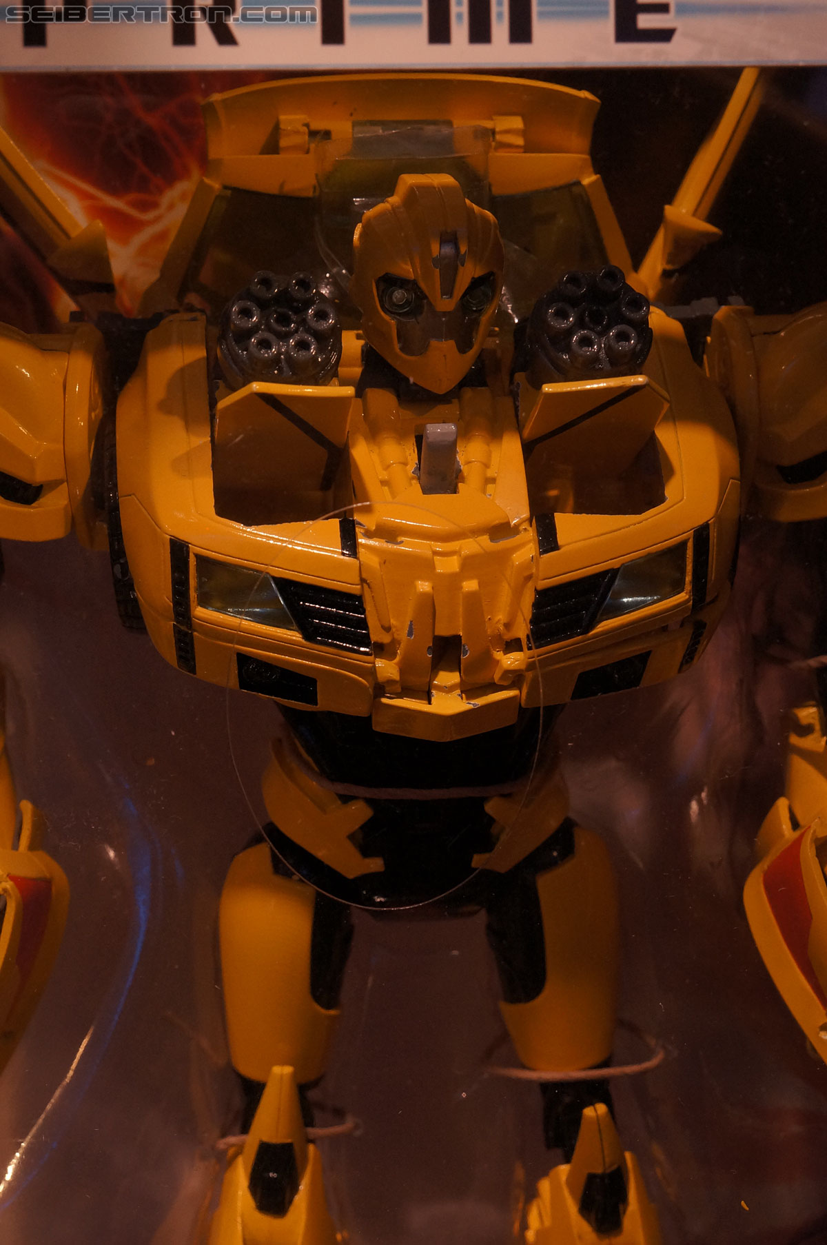 Toy Fair 2012 - Transformers Prime Robot in Disguise