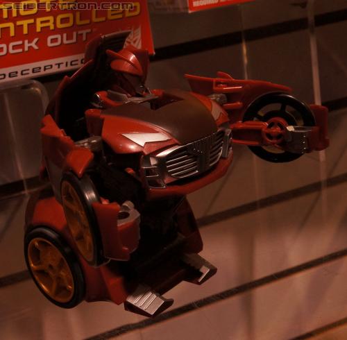 Toy Fair 2012: Transformers Prime Robot in Disguise - Transformers Event: DSC05092